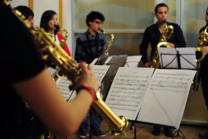 El Gobierno de Aragón amplía el programa que permite a los alumnos conciliar sus estudios de música con el instituto