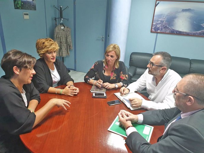 Np Y Foto Reunión Pajares Y Fernández Galán Con Por Una Sonrisa