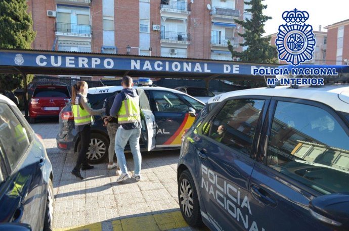 Np Con Audio: "Detenido Tras Agredir A Tres Mujeres De Edad Avanzada Para Robarles Las Joyas Que Portaban"