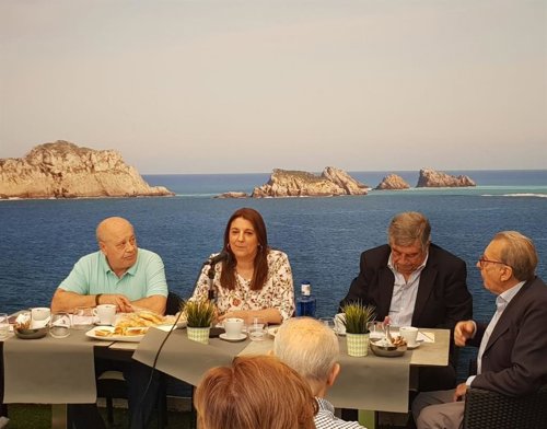 La directora del Programa de Turismo del Imserso, Amelia García, acude a la presentación de la Confederación Española de Organizaciones de Mayores (CEOMA)