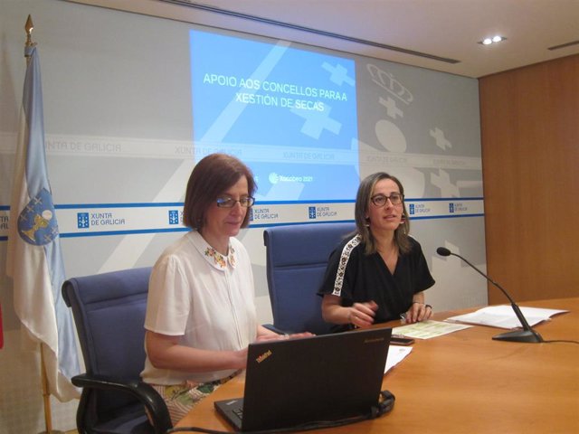 La responsable de Augas de Galicia, Teresa Gutiérrez, y la conselleira de Infraestruturas, Ethel Vázquez, en la presentación de ayudas contra la sequía