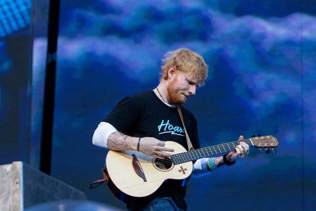 El cantautor británico Ed Sheeran da un concierto en el estadio Wanda Metropolitano de Madrid.