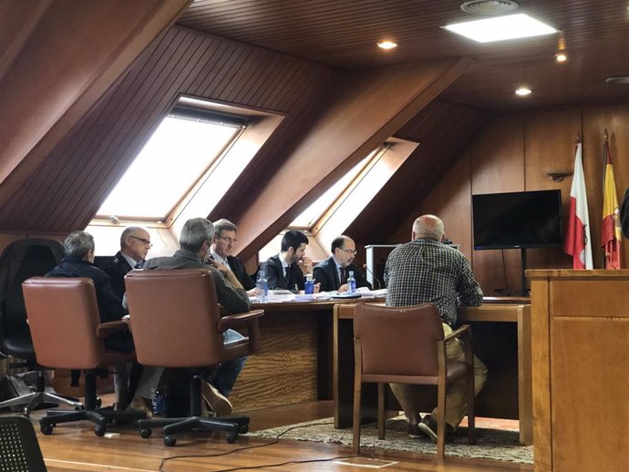 Juicio contra tres acusados de quedarse con dinero de la chatarra del Puerto de Santander