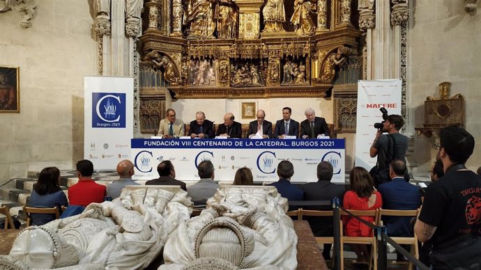Firma del convenio entre Mapfre y la Fundación Catedral de Burgos