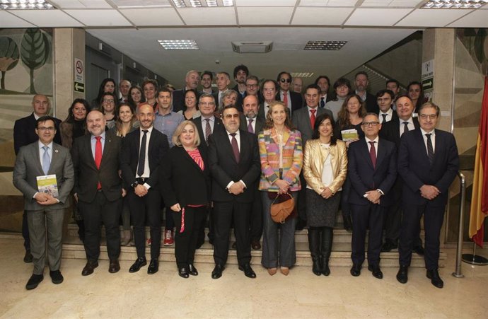 La Infanta Elena preside la Asamblea del Comité Paralímpico Español