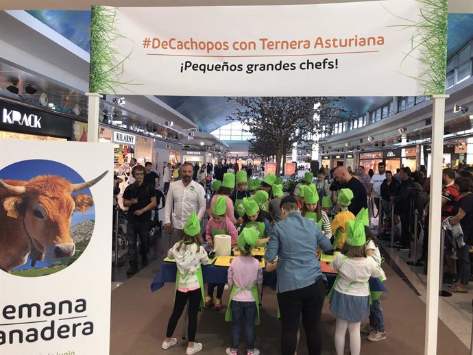 intu Asturias acoge hasta el domingo la Semana Ganadera