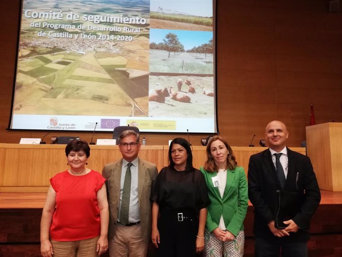 Cabanillas en el centro de la imagen con motivo de la reunión del Comité de Seguimiento del PDR de Castilla y León