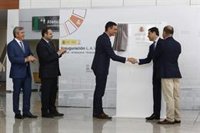 Moreno destaca el potencial del AVE a Granada para impulsar a Andalucía como "locomotora económica" de España