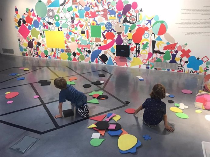 Taller arte cultura niños museos centre pompidou málaga ocio menores actividades talleres