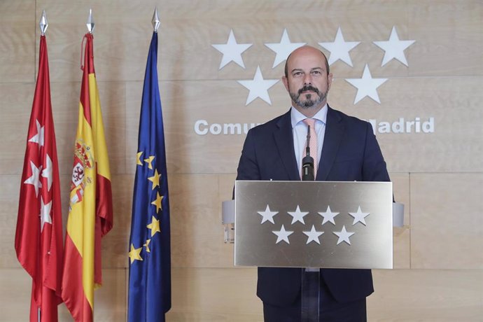 El presidente en funciones de la Comunidad de Madrid, Pedro Rollán, comparece en rueda de prensa para explicar los acuerdos del Consejo de Gobierno.