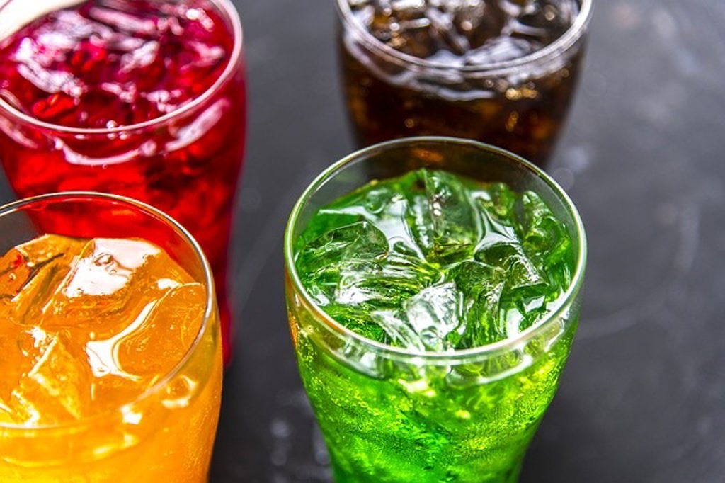 reducir-el-consumo-de-bebidas-con-az-car-pasa-por-subir-su-precio-y