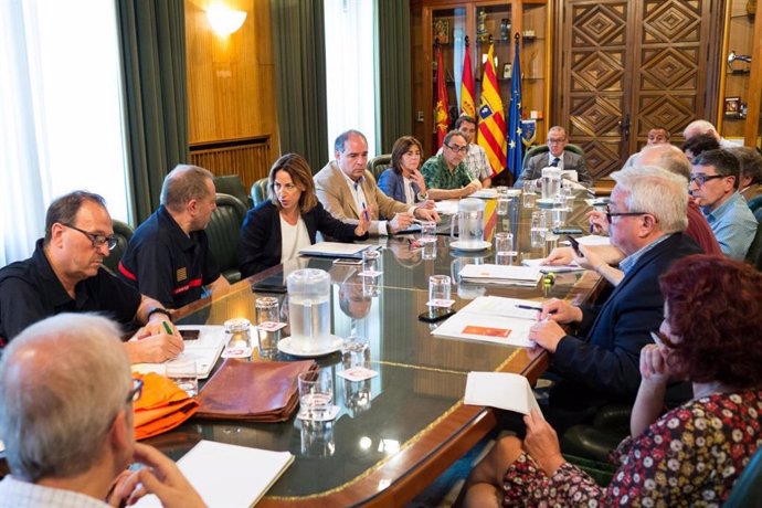 Reunión de coordinación ante la activación del plan de Protección Civil por olas de calor en Zaragoza.