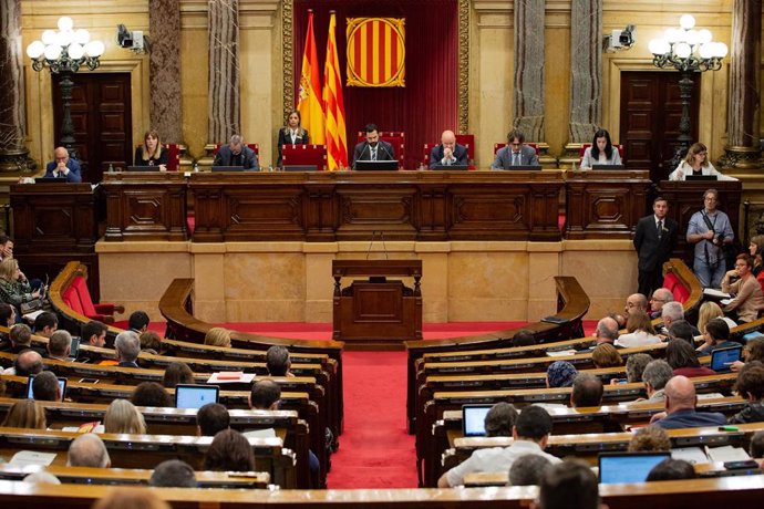 Pleno del Parlament de Catalunya (Archivo).