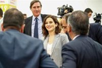 Ayuso analizará el documento de medidas que presentará Vox e intentará "buscar un entendimiento"