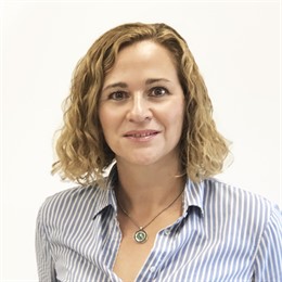 Irma Clots-Figueras, ganadora del XVIII Premio Fundación Banco Sabadell a la Investigación Económica.