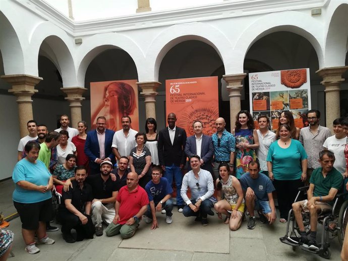 Participantes en el montaje "Sansón y Dalila" que abre el 65 Festival de Mérida