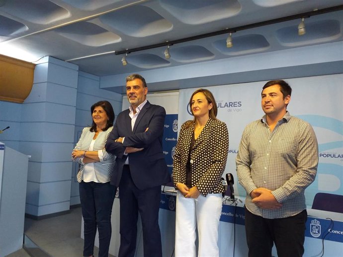 Los concejales del grupo municipal del PP en Vigo, Patricia López Román, Alfonso Marnotes, Teresa Egerique y Jesús Marco.