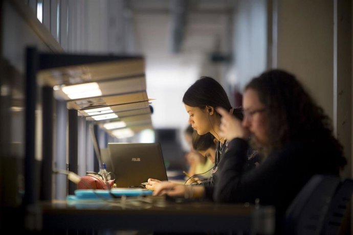 Estudiantes, durante una clase