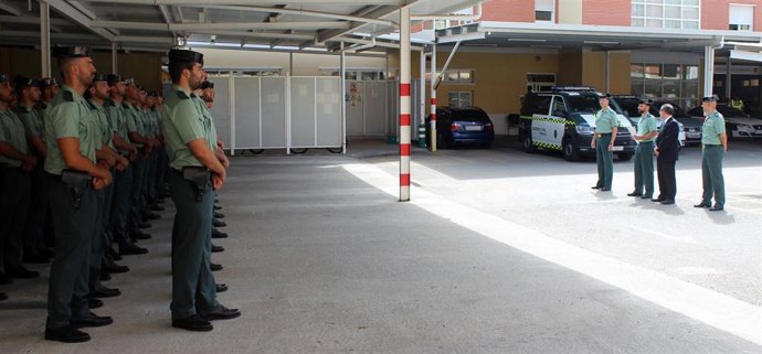 Imagen de la recepción a los nuevos agentes