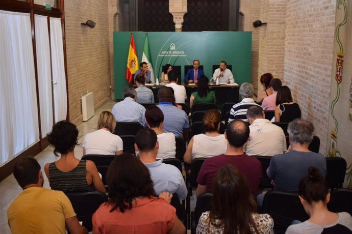 El delegado de Turismo, Regeneración, Justicia y Administración Local de la Junta en Sevilla, Javier Millán, en rueda de prensa