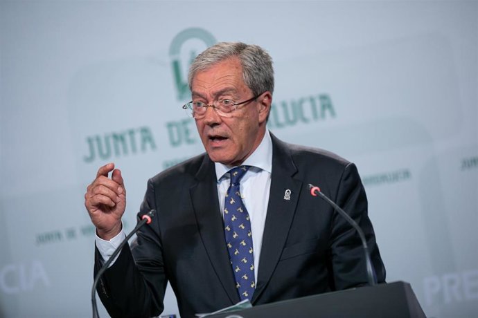 El consejero de Economía, Conocimiento, Empresas y Universidad, Rogelio Velasco.