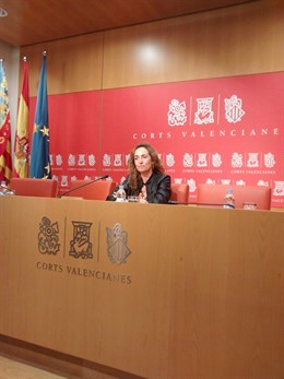 Carolina Punset en rueda de prensa.