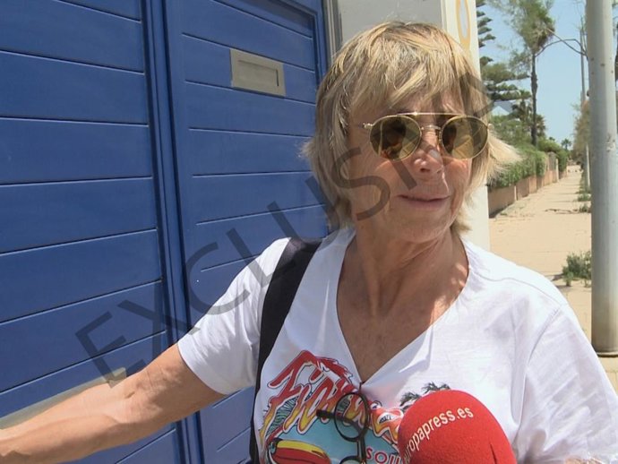 Mucho se ha hablado de Marta Roca en esta semana por no querer viajar hasta Honduras para reencontrarse con su mujer, Chelo García Cortés. Se ha especulado muchísimo sobre cuáles son los motivos reales por los que la mujer de la colaboradora no quiere i