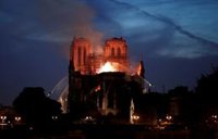 La Fiscalía descarta un "origen criminal" en el incendio de Notre Dame