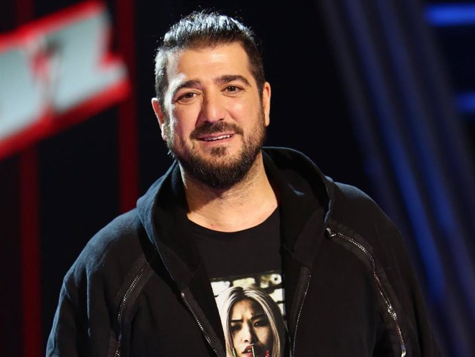 Antonio Orozco ha vivivo el peor de sus momentos en La Voz. El cantante no ha podido evitar emocionarse al escuchar la interpretación de Auba Murillo de la canción 'Aunque tú no lo sepas'. Parece que el coach se ha trasladado emocionalmente a una época 