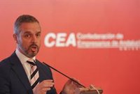 El consejero de Hacienda desea una "pronta recuperación" a Serrano (Vox): "Todos nos equivocamos"