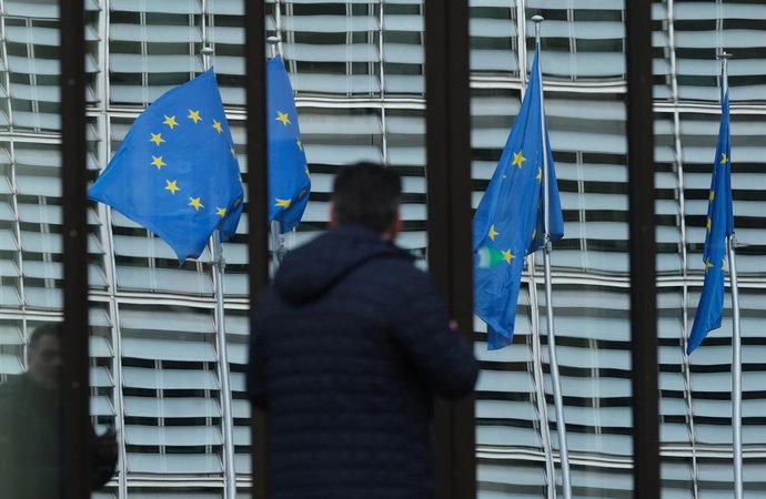 La UE moviliza 100 millones en apoyo a los refugiados sirios y comunidades de ac