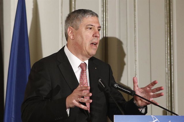 El presidente de Anfac y de Renault España, José Vicente de los Mozos, participa en un Desayuno Informativo de Fórum Europa organizado en el Hotel Westin Palace de Madrid.