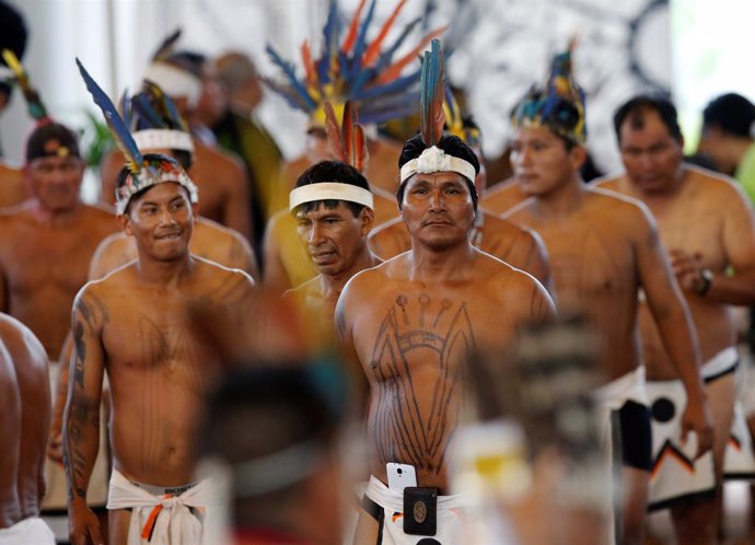 Indígenas peruanos durante la visita del Papa Francisco (Imagen de archivo)