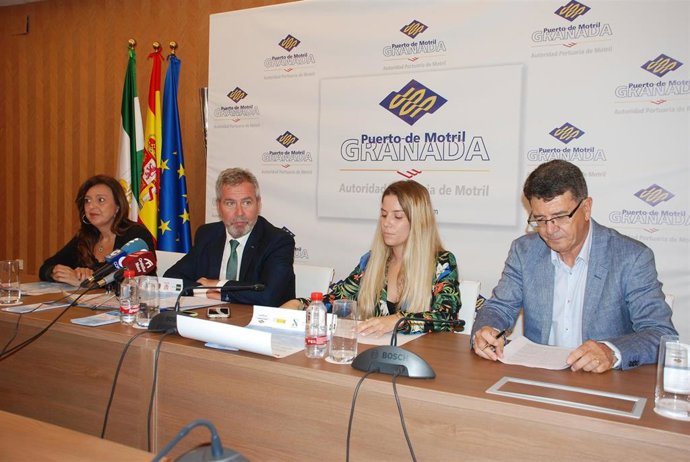 Presentación de cursos de verano de la UNED en Motril