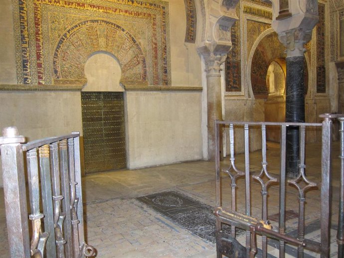 El mihrab de la antigua Mezquita de Córdoba, consagrada al culto católico con la conquista de la ciudad por Fernando III en 1236.