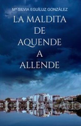 La mirandesa Silvia Eguíluz presenta su primera novela La Maldita de Aquende a Allende en Santos Ochoa, Logroño