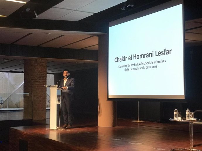 El conseller de Trabajo, Asuntos Sociales y Familias de la Generalitat, Chakir El Homrani