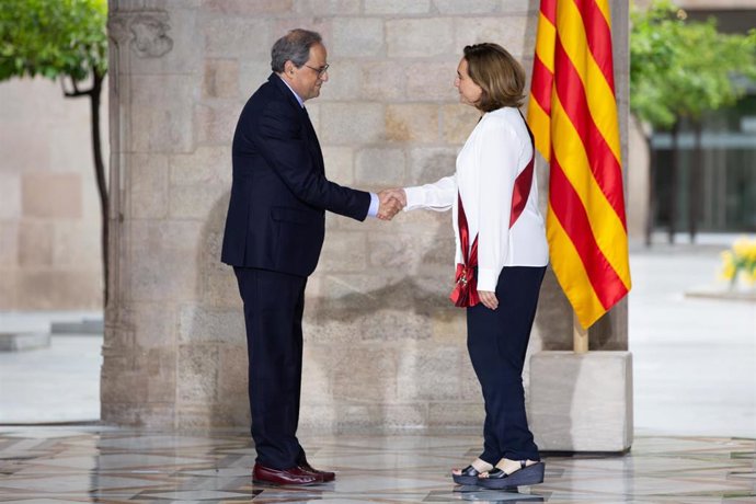 Ada Colau en el recibimiento del presidente de la Generalitat de Cataluña, Quim Torra, a los nuevos concejales del Ayuntamiento de Barcelona