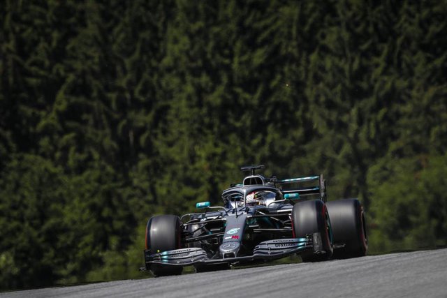Lewis Hamilton durante los primeros libres del GP de Austria 2019