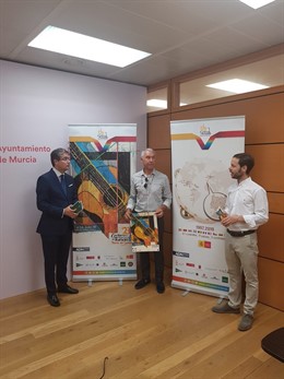 Presentación del XXIII Certamen Internacional de Tunas del Barrio del Carmen