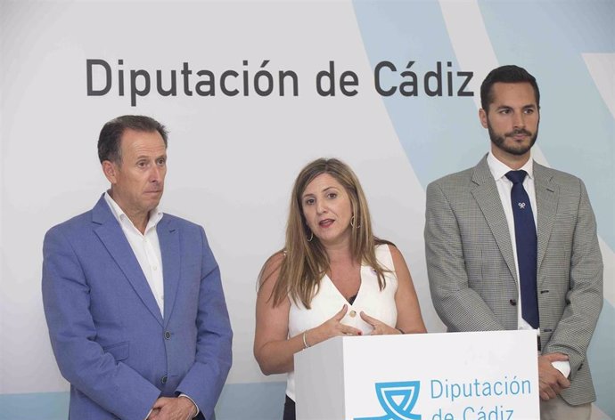 Irene García presentando el nuevo organigrama de Diputación para el mandato 2019/2023