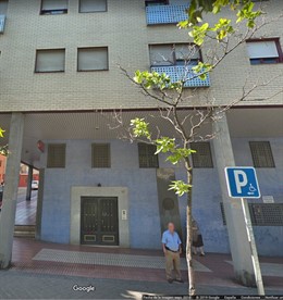 Intoxicada una anciana al incendiarse su casa en la avenida de Asturias