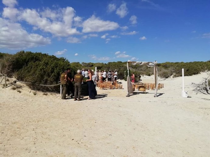 El Govern abre un expediente sancionador por la celebración de una boda en Es Tr