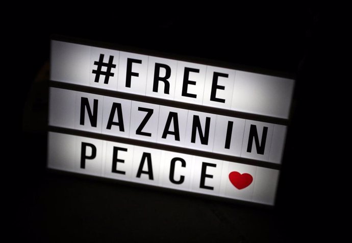 Cartel a favor de la activista Nazanin Zaghari-Ratcliffe