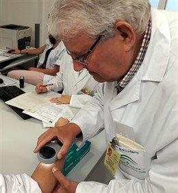 El Hospital de Valme se suma a la Campaña del Euromelanoma