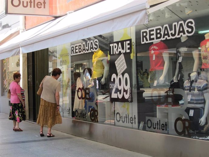 Rebajas Verano. Zaragoza.