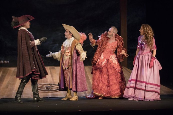 La Compañía Nacional de Teatro Clásico (CNTC) y la compañía Noviembre Teatro buscan "la consolidación del descomunal repertorio de teatro clásico español" con el estreno este miércoles 13 de febrero en el  Teatro de la Comedia de Madrid de 'Entre bobos 