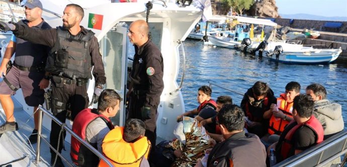 Rescate de migrantes en el Egeo por parte de la Policía Marítima de Portugal