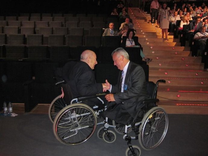 Eduardo Fungairiño (Izquierda)