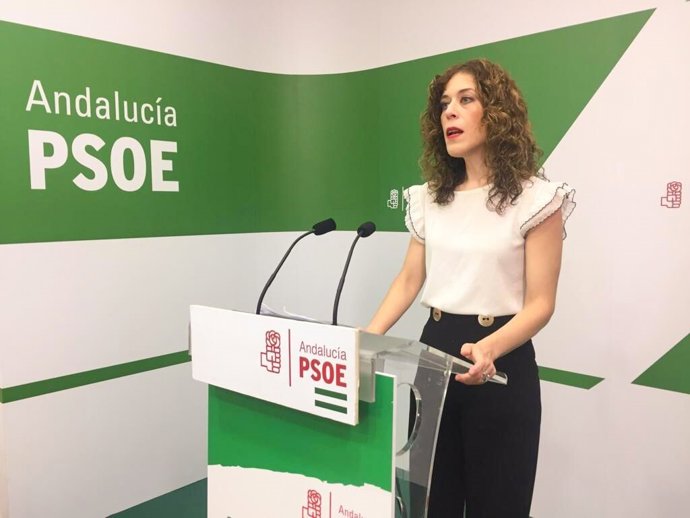 La secretaria de Salud y Consumo de la Comisión Ejecutiva Regional del PSOE-A, Miriam Alconchel